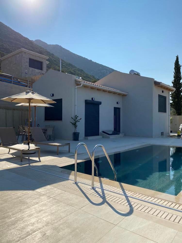 Ionian Stone Luxury Villa Nikiana Bagian luar foto